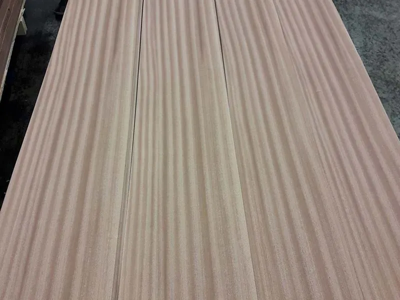 0,9mm Sapeli Mahagoni Furnier
