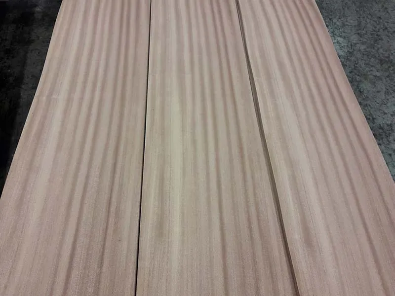 0,9mm Sapeli Mahagoni Furnier