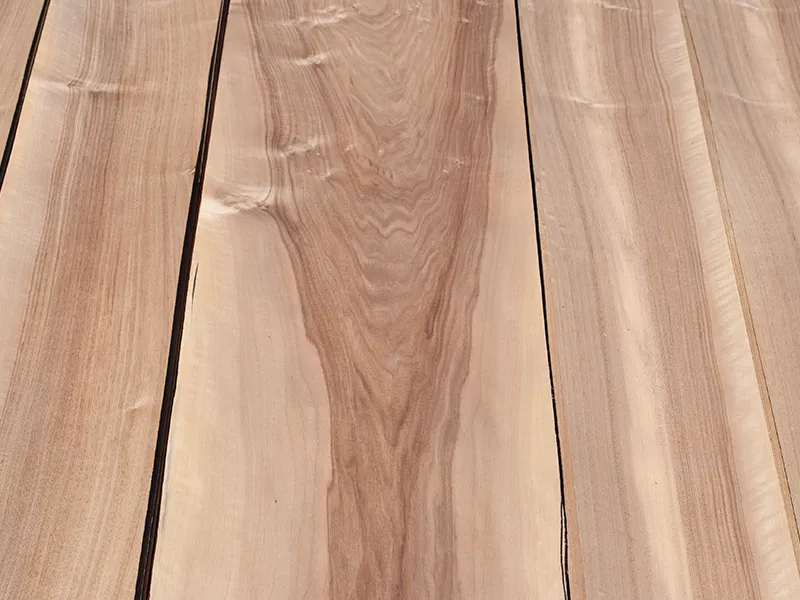 0,6mm Nussbaum europ&auml;isch Furnier