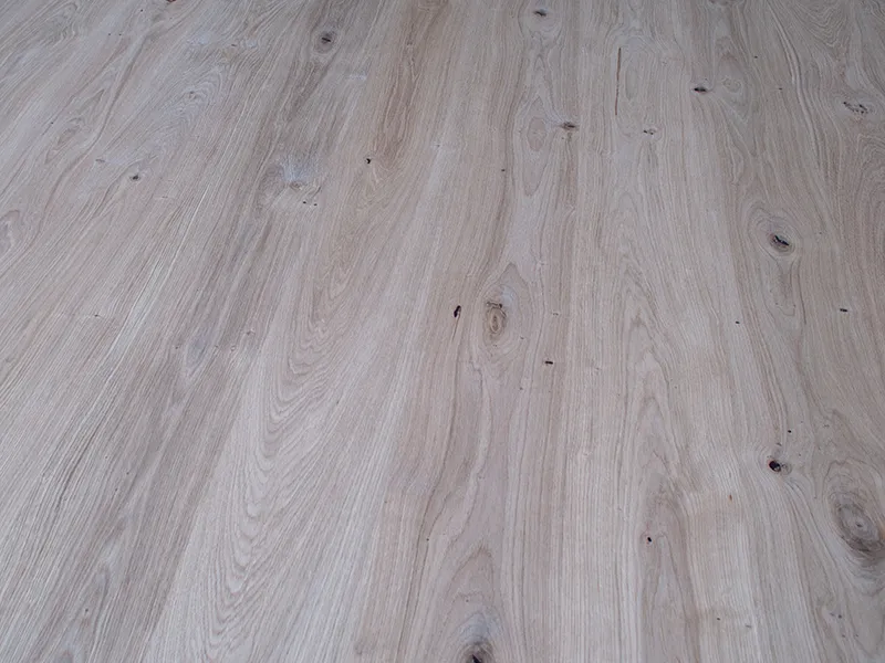 \\david\Shopartikelbilder\Plattenlabel\19mm Eiche kleinastig\19mm-Eiche-kleinastig_01.jpg