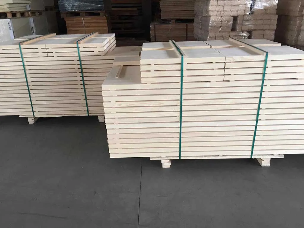 42x160mm Fichte astfrei  Zimmert&uuml;rfriese