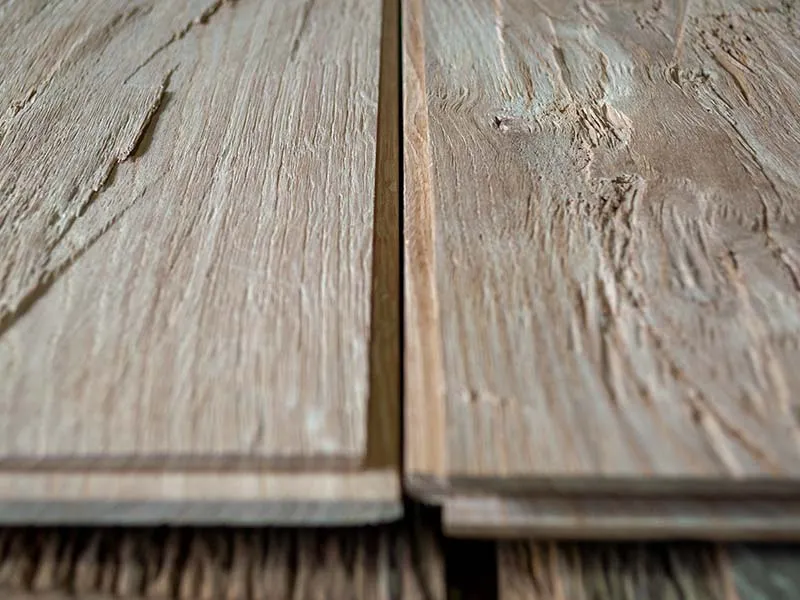 21x170mm Eiche Naturwuchs Dielen gehackt